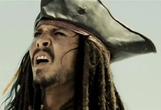Jack Sparrow con una sonrisa confundida
