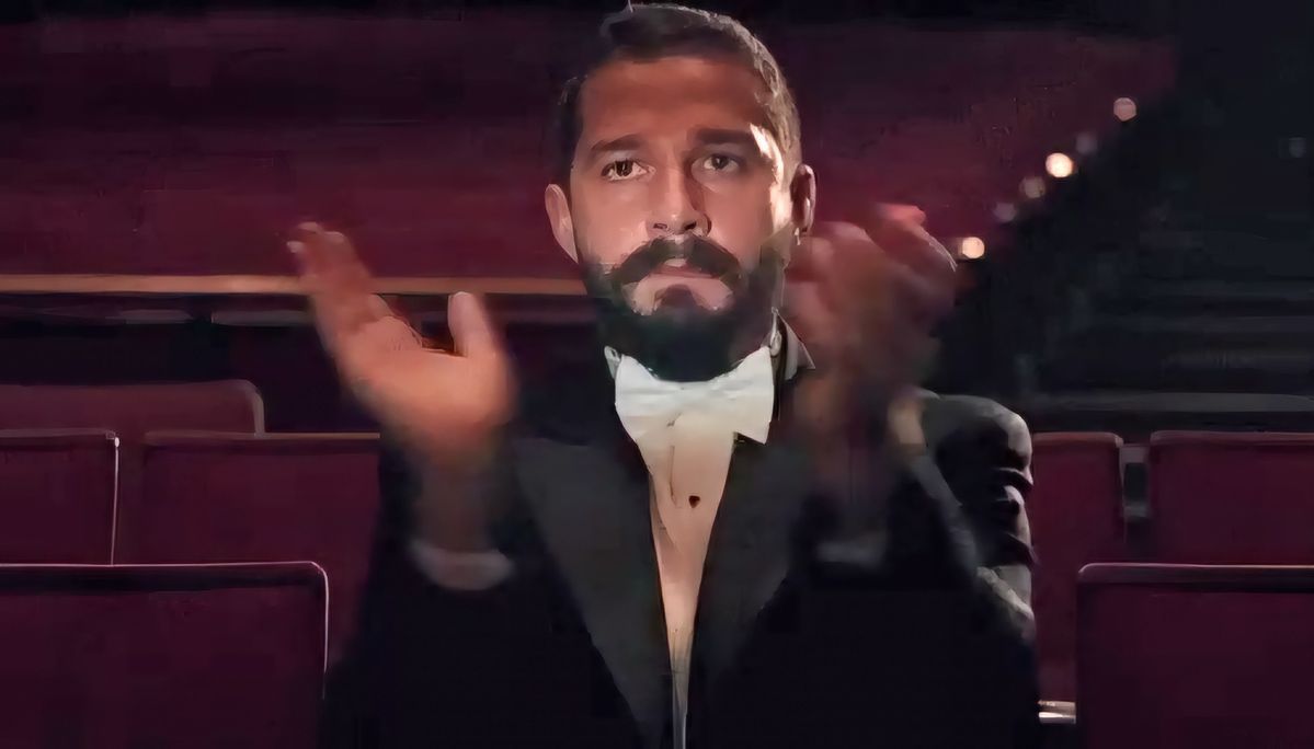 Shia LaBoeuf clapping